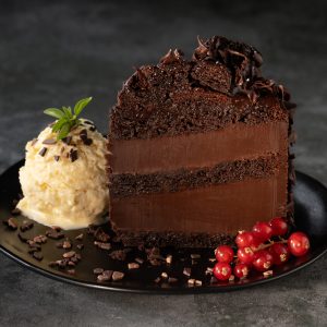 CHOCOLATE CAKE 